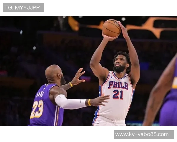 恩比德半场表现抢眼10中6砍下18分助球队争取胜利三分球命中率高达67 恩比德半场表现抢眼10中6砍下18分助球队争取胜利三分球命中率高达67